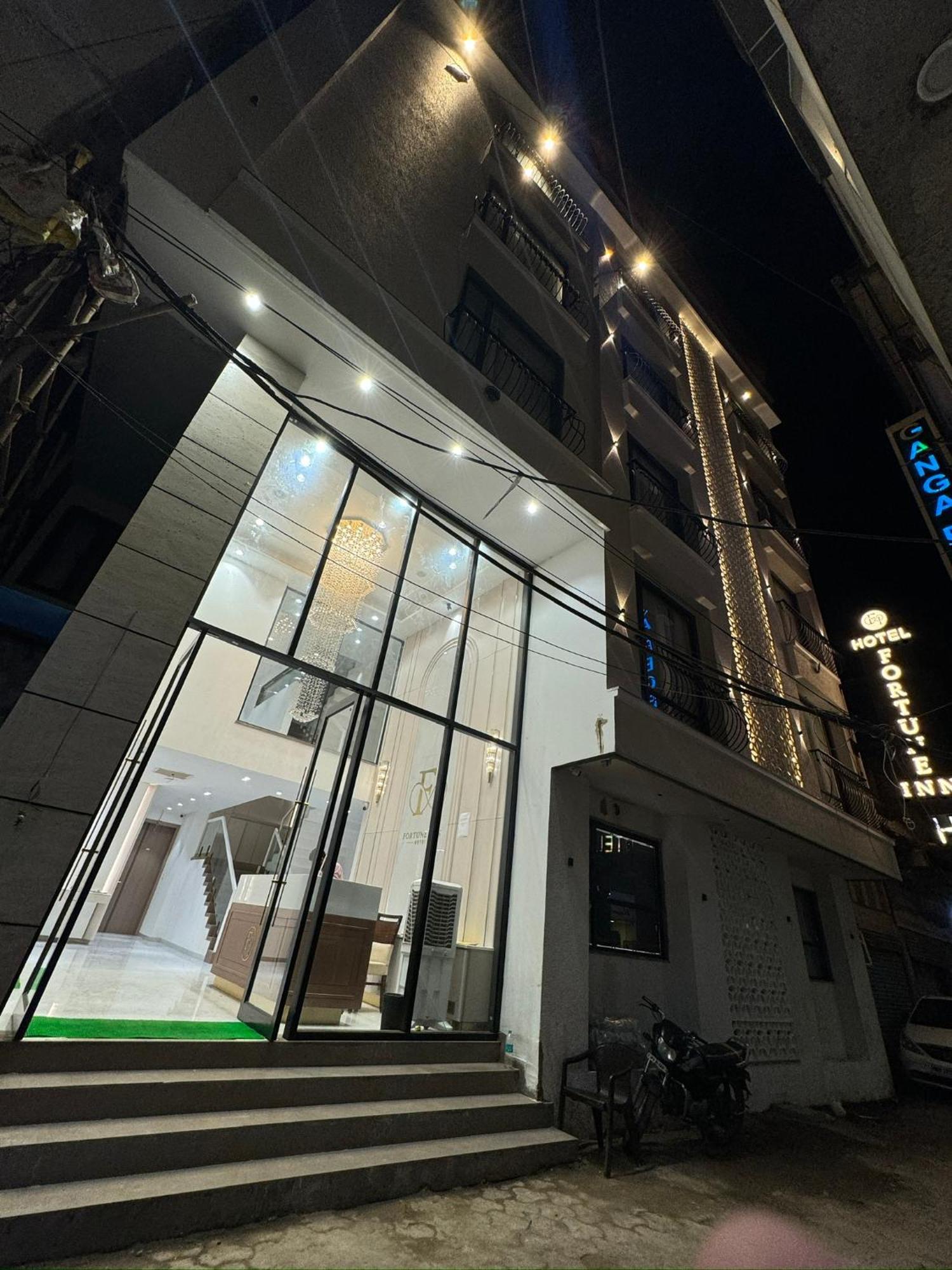 Hotel Fortune Inn ボーパール エクステリア 写真